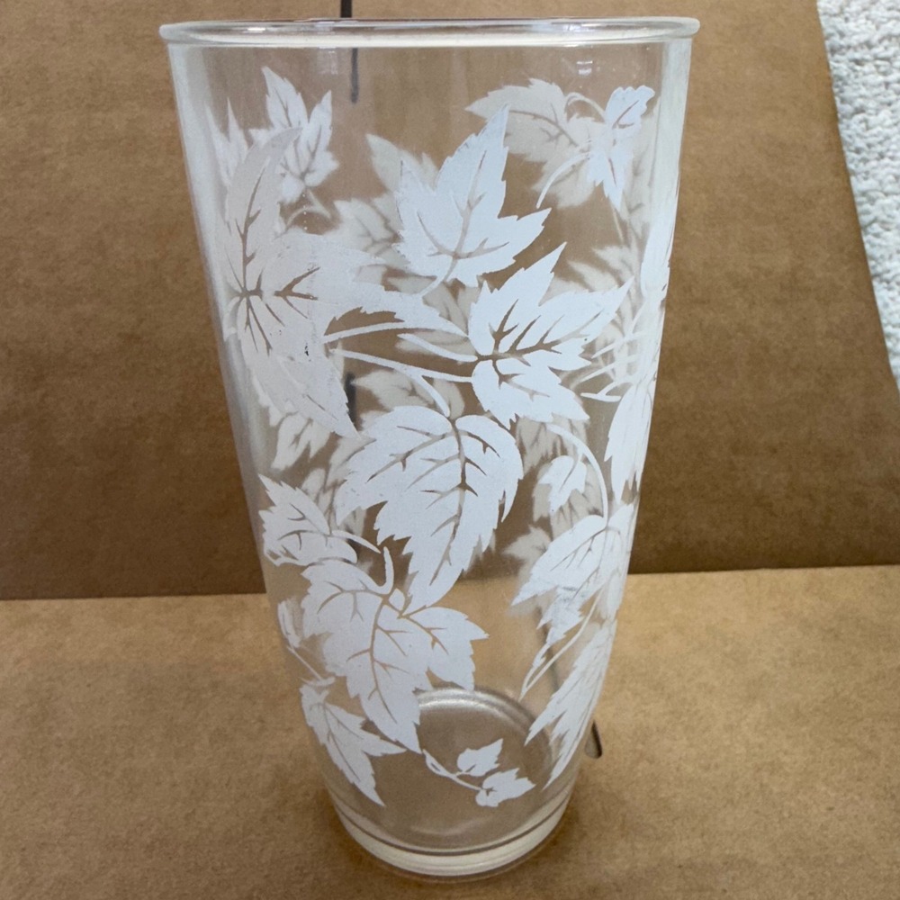 Vintage Hazel Atlas Frosted White Maple Leaf Glass Tumblers Set of 4 MCM 6 inch‎